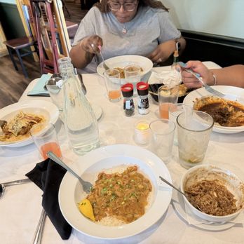 George's Lowcountry Table - Crawfish Etouffee, gumbo yaya, Smoked Pork & Grits, Meatloaf. - Seafood Near Me - Athens, Georgia