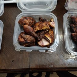 Bono's Pit Bar-B-Q - Chicken