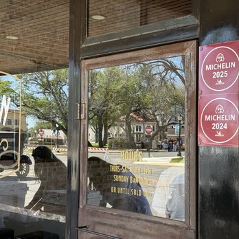 Burnt Bean- Seguin - Barbeque Near Me - Seguin, Texas