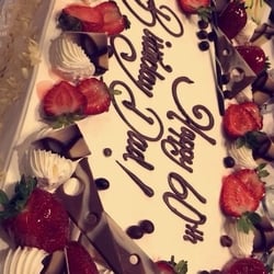 Cakes Sweets & Treats - Strawberry shortcake