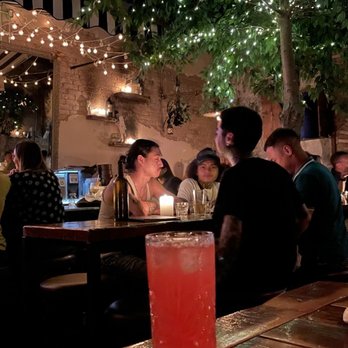 Bar Poet - Pizza Near Me - Toronto, Ontario