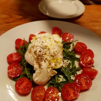 Il Blandford's - Burrata salad - the cheese was really fresh but it did need a little more flavour. - Italian Near Me - London, XGL Il Blandford's - Burrata salad - the cheese was really fresh but it did need a little more flavour. - Italian Near Me - London, XGL