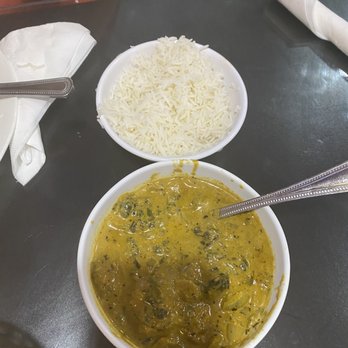 Desi Kitchen - Saag chicken - Indian Near Me - Houston, Texas Desi Kitchen - Saag chicken - Indian Near Me - Houston, Texas