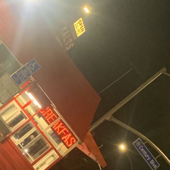Melo Burger - Outside - Burgers Near Me - Inglewood, California Melo Burger - Outside - Burgers Near Me - Inglewood, California