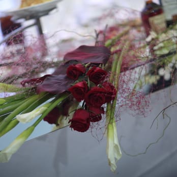 J'Adore Les Fleurs - Details from the head table - Florists Near Me - Glendale, California J'Adore Les Fleurs - Details from the head table - Florists Near Me - Glendale, California