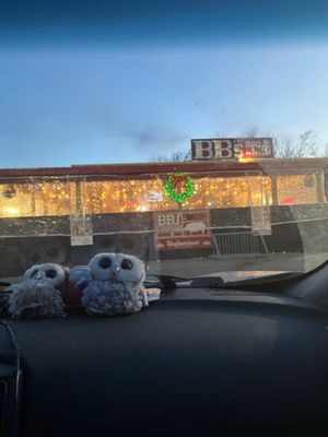 B.B.'s Lawnside BBQ by null