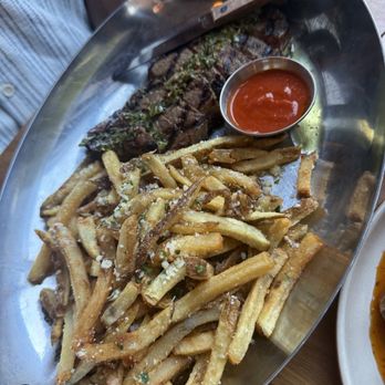 Thermia Providence - Steak frites - Mediterranean Near Me - Providence, Rhode Island Thermia Providence - Steak frites - Mediterranean Near Me - Providence, Rhode Island