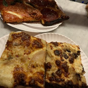 MAMA'S TOO! - Pizza Near Me - New York, New York