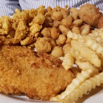 Hungry Pelican - Pelican platter- white fish, baby shrimp and clams - Seafood Near Me - Louisville, Kentucky Hungry Pelican - Pelican platter- white fish, baby shrimp and clams - Seafood Near Me - Louisville, Kentucky