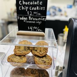 Bloomfield Creamery - Homemade cookies