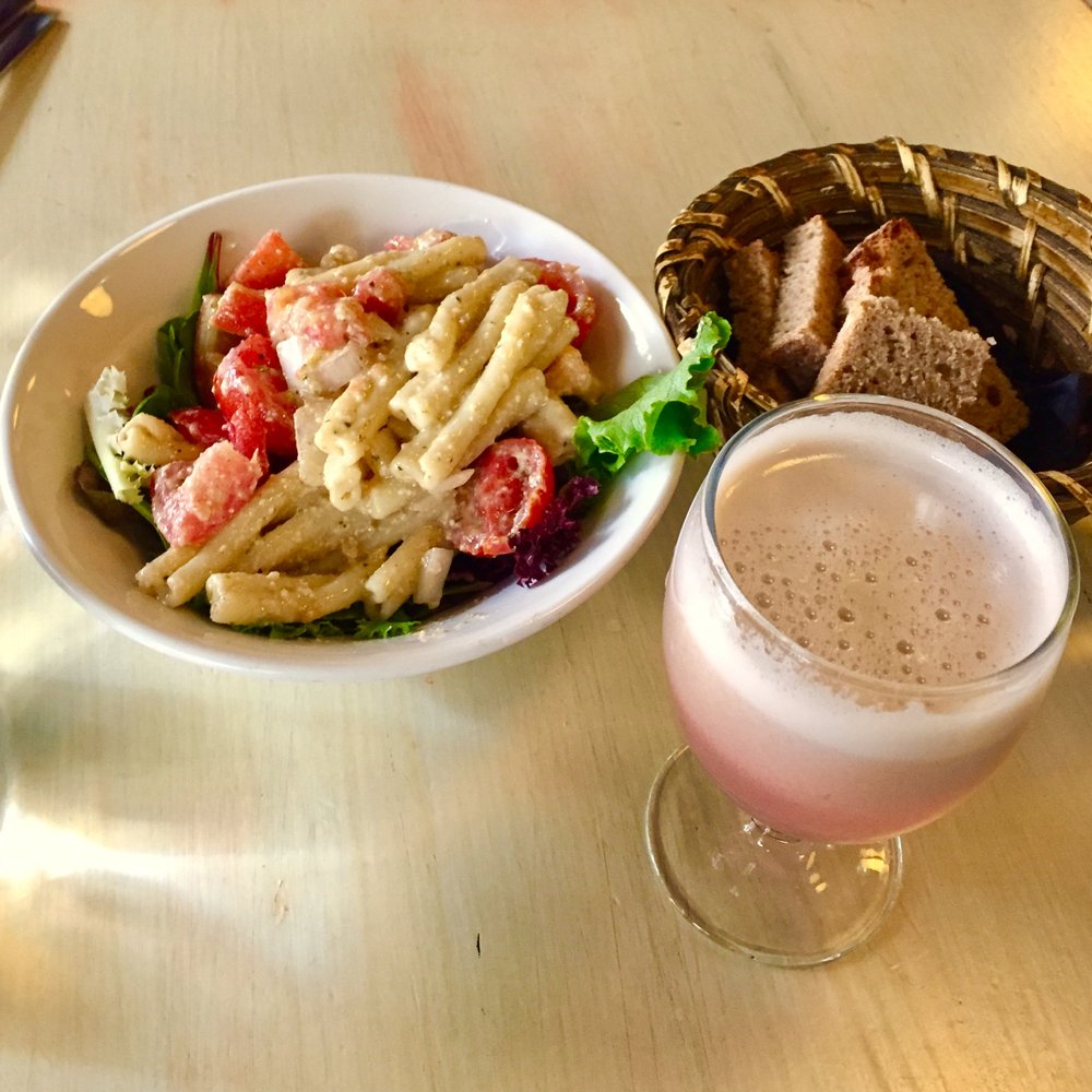 Bon Lloc - Pasta Salad and Melon and Strawberry Zumo - Vegetarian Near Me - Palma, PM