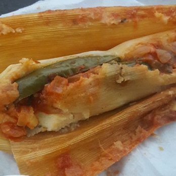 El Rubens Tamales - Tamal de Rajas con Queso - Street Vendors Near Me - San Francisco, California El Rubens Tamales - Tamal de Rajas con Queso - Street Vendors Near Me - San Francisco, California