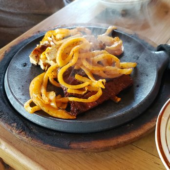 Border Cafe - 1/2 chicken 1/2 steak fajitas - Cajun/Creole Near Me - Newark, Delaware Border Cafe - 1/2 chicken 1/2 steak fajitas - Cajun/Creole Near Me - Newark, Delaware