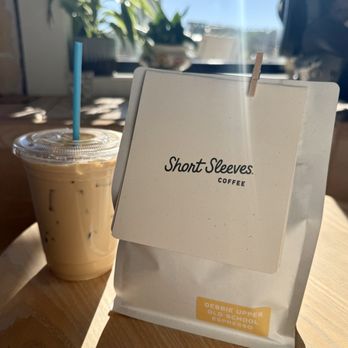 Short Sleeves Coffee - Iced amber latte - Coffee Roasteries Near Me - Swannanoa, North Carolina Short Sleeves Coffee - Iced amber latte - Coffee Roasteries Near Me - Swannanoa, North Carolina