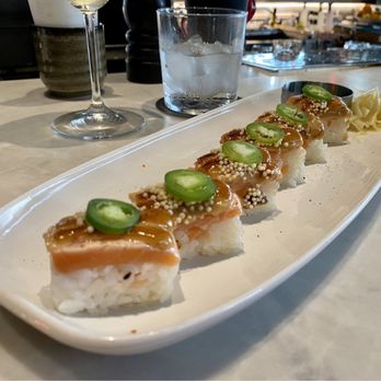 JOEY Manhattan Beach - Seared salmon roll with jalapeños - New American Near Me - Manhattan Beach, California JOEY Manhattan Beach - Seared salmon roll with jalapeños - New American Near Me - Manhattan Beach, California