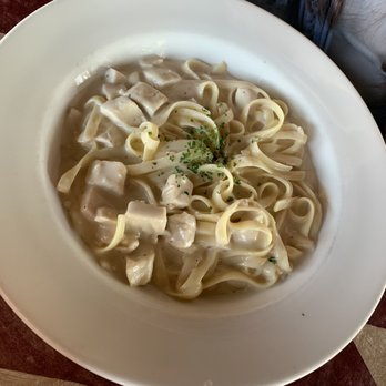 Rigatoni's - Chicken Fettuccine Alfredo - Italian Near Me - Hayward, California