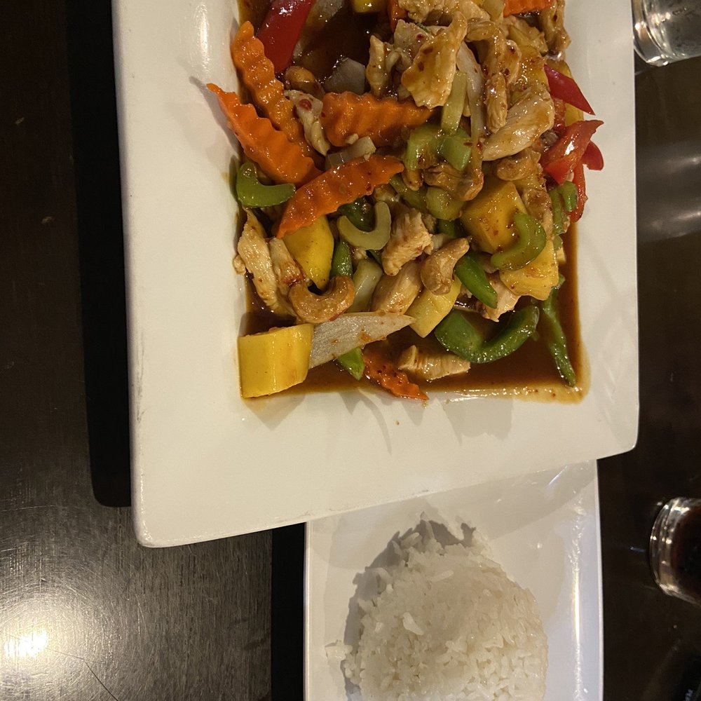 Mai Thai - Chicken Mango - Thai Near Me - Omaha, Nebraska