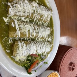 La Morenita - Shrimp enchiladas