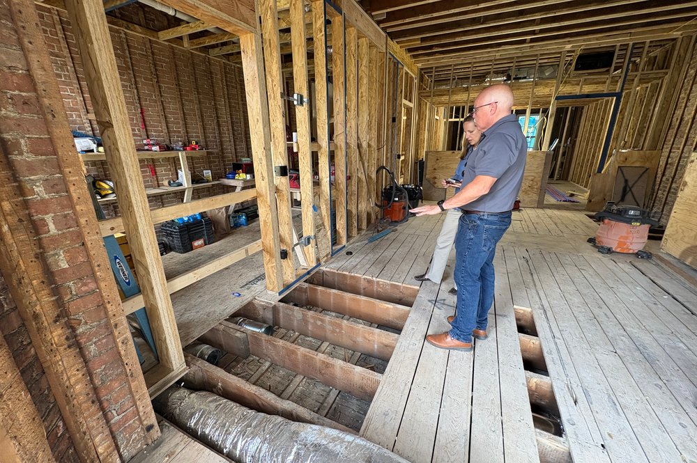 Slide of Lavallee Systems