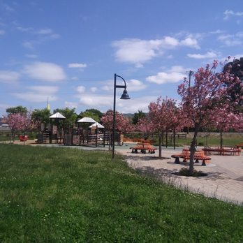 Commodore Park - Playgrounds Near Me - San Jose, California