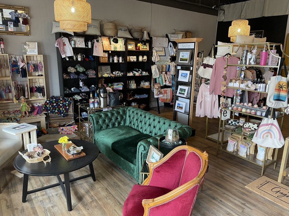 MARKET SOCIETY Updated September 2024 113 Main St W, Cavalier