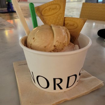 Nordstrom Gelato Bar - Two scoops, one coffee and one strawberry. - Gelato Near Me - Honolulu, Hawaii Nordstrom Gelato Bar - Two scoops, one coffee and one strawberry. - Gelato Near Me - Honolulu, Hawaii