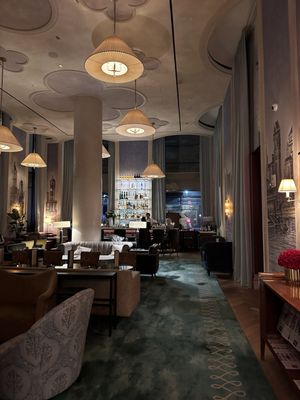 Lounge on Pearl by null