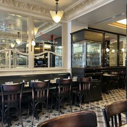 Le Petit Cler - Beautiful interior