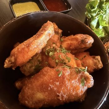 Soupreme Noodle - Garlic Chicken Wings!! - Vietnamese Near Me - Whittier, California