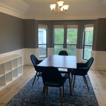 Hardwood Flooring Services - a dining room - Flooring Near Me - Austin, Texas Hardwood Flooring Services - a dining room - Flooring Near Me - Austin, Texas