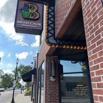 Bear Cave Brewing - Brewpubs Near Me - Hopkins, Minnesota Bear Cave Brewing - Brewpubs Near Me - Hopkins, Minnesota