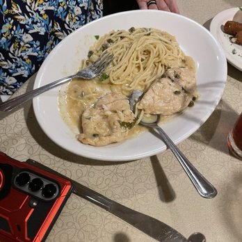 Gino's Italian Restaurant - Pizza Near Me - Round Rock, Texas