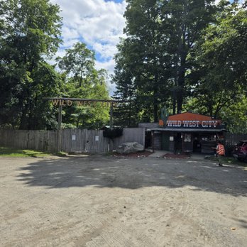 Wild West City - Parking area is a dirt lot. Parking attendant will show you where to park - Amusement Parks Near Me - Stanhope, New Jersey Wild West City - Parking area is a dirt lot. Parking attendant will show you where to park - Amusement Parks Near Me - Stanhope, New Jersey