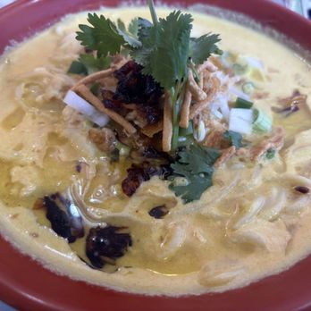 Cherry Blossom - Burmese GOLDEN COCONUT KHAO SOI with chicken - Asian Fusion Near Me - Carlsbad, California