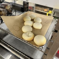 7-Eleven - Latin bakery is so hard it cracked ‍