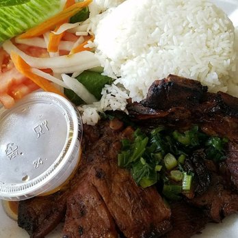 Tung Kee Mì Gia - Grilled pork chop rice plate with fish sauce - Vietnamese Near Me - Seattle, Washington