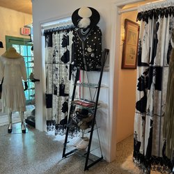 Orlando Vintage Clothing & Costume