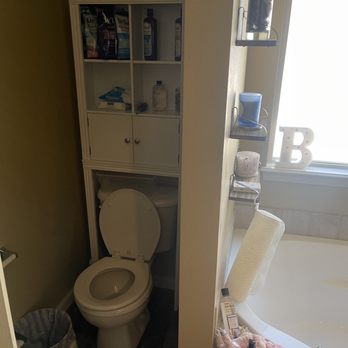 Trina\'s Cleaning Services - Bathroom - Home Cleaning Near Me - Nampa, Idaho Trina\'s Cleaning Services - Bathroom - Home Cleaning Near Me - Nampa, Idaho
