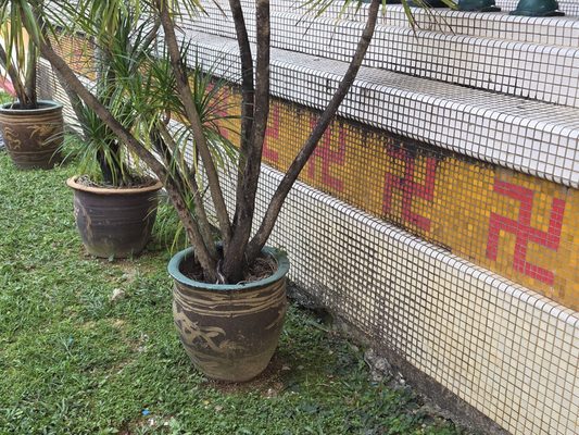 Kong Meng San Phor Kark See Monastery by null