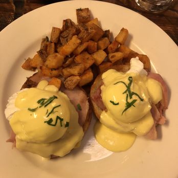 The Smith - The Smith Eggs Benedict - New American Near Me - New York, New York The Smith - The Smith Eggs Benedict - New American Near Me - New York, New York