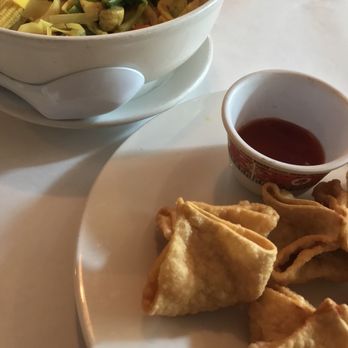 Simply Pasteur - Noodle Curry (veggie) and Avocado Wantons - Vietnamese Near Me - Chicago, Illinois Simply Pasteur - Noodle Curry (veggie) and Avocado Wantons - Vietnamese Near Me - Chicago, Illinois