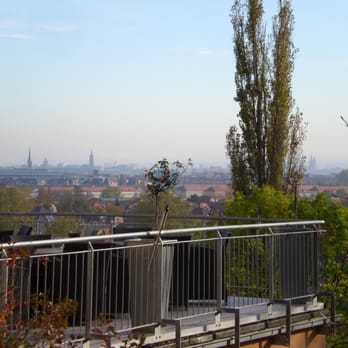 Restaurant Bergwirtschaft Wilder Mann - Die Terrasse mit wunderbarem Blick aufs Dresdner Elbtal - German Near Me - Dresden, SN Restaurant Bergwirtschaft Wilder Mann - Die Terrasse mit wunderbarem Blick aufs Dresdner Elbtal - German Near Me - Dresden, SN