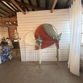 Brick + Laurel - A blank wall perfect for backdrops - Venues & Event Spaces Near Me - La Mesa, California Brick + Laurel - A blank wall perfect for backdrops - Venues & Event Spaces Near Me - La Mesa, California