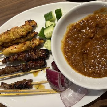 Mamak - Chicken & beef satay with peanut sauce - Malaysian Near Me - Haymarket, NSW Mamak - Chicken & beef satay with peanut sauce - Malaysian Near Me - Haymarket, NSW