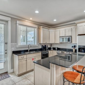 Diamond Gulf Rentals - Sonshine and Blessings - Vacation Rental in Miramar Beach - Vacation Rentals Near Me - Miramar Beach, Florida Diamond Gulf Rentals - Sonshine and Blessings - Vacation Rental in Miramar Beach - Vacation Rentals Near Me - Miramar Beach, Florida