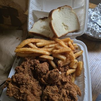 Sharkys Chicken & Fish - Seafood Near Me - Vacaville, California Sharkys Chicken & Fish - Seafood Near Me - Vacaville, California