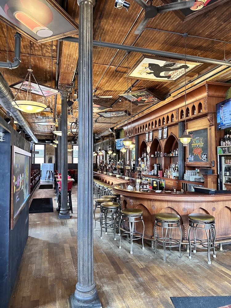 HopCat Grand Rapids Roadtrippers - O 