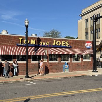 Tom & Joe's Restaurant - outside entrance - Diners Near Me - Altoona, Pennsylvania Tom & Joe's Restaurant - outside entrance - Diners Near Me - Altoona, Pennsylvania