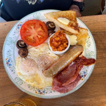 Bear & Dragon - Coffee & Tea Near Me - Prescott, Arizona Bear & Dragon - Coffee & Tea Near Me - Prescott, Arizona