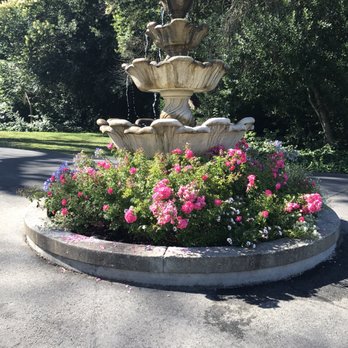 Vallombrosa Center - Beautiful Fountain - Churches Near Me - Menlo Park, California Vallombrosa Center - Beautiful Fountain - Churches Near Me - Menlo Park, California